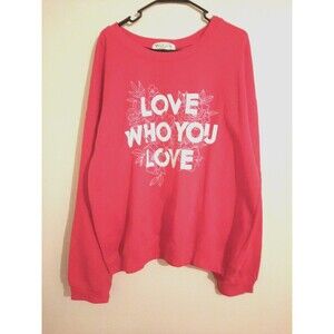 🧥 Wound Up Women’s XXXL Red Sweatshirt – “Love Who You Love” Pride Pullover